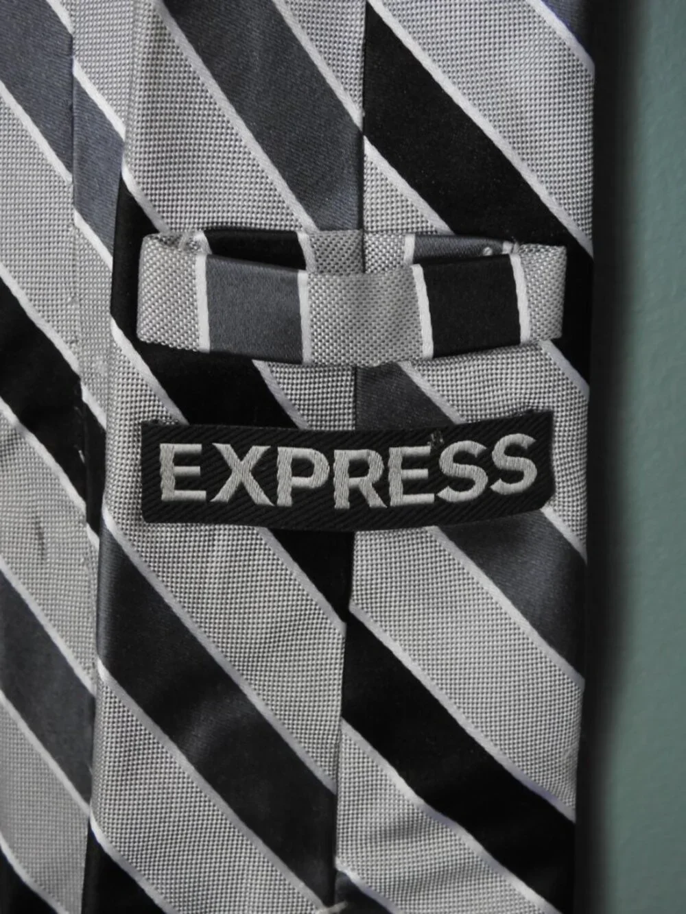 3/$15 Express Black and Gray Design Men's Business Tie